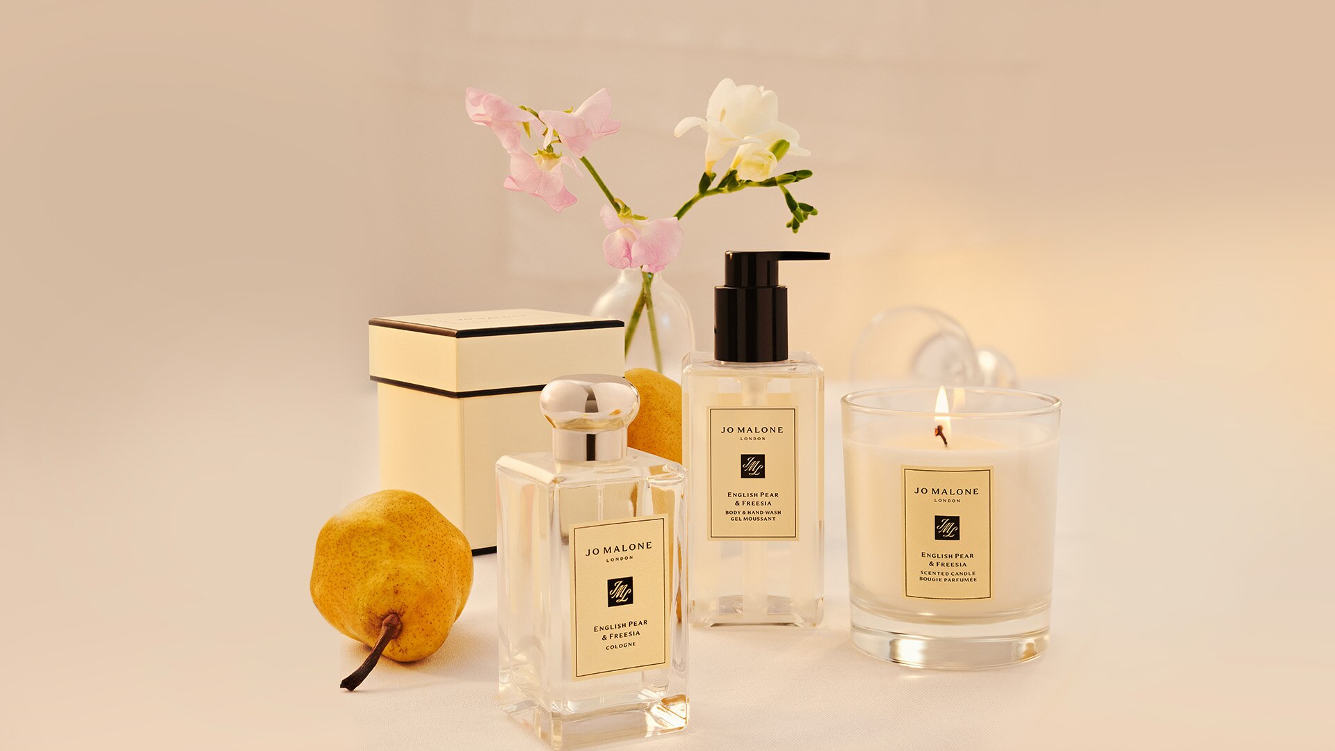 English Pear & Freesia toujours. Découvrez nos parfums les plus populaires.